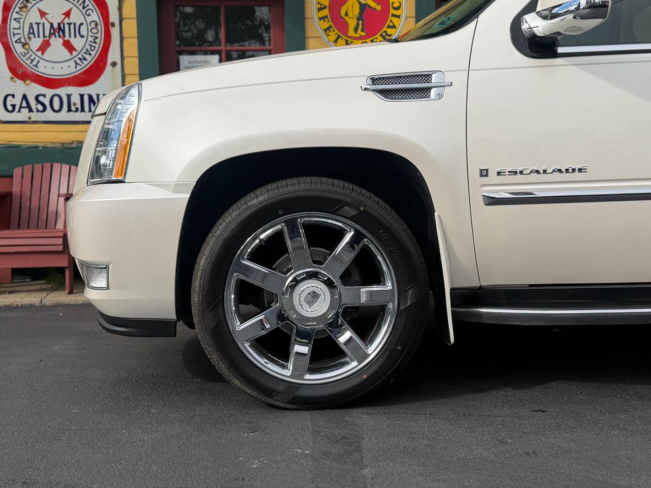 Cadillac Escalade 2WD 2008