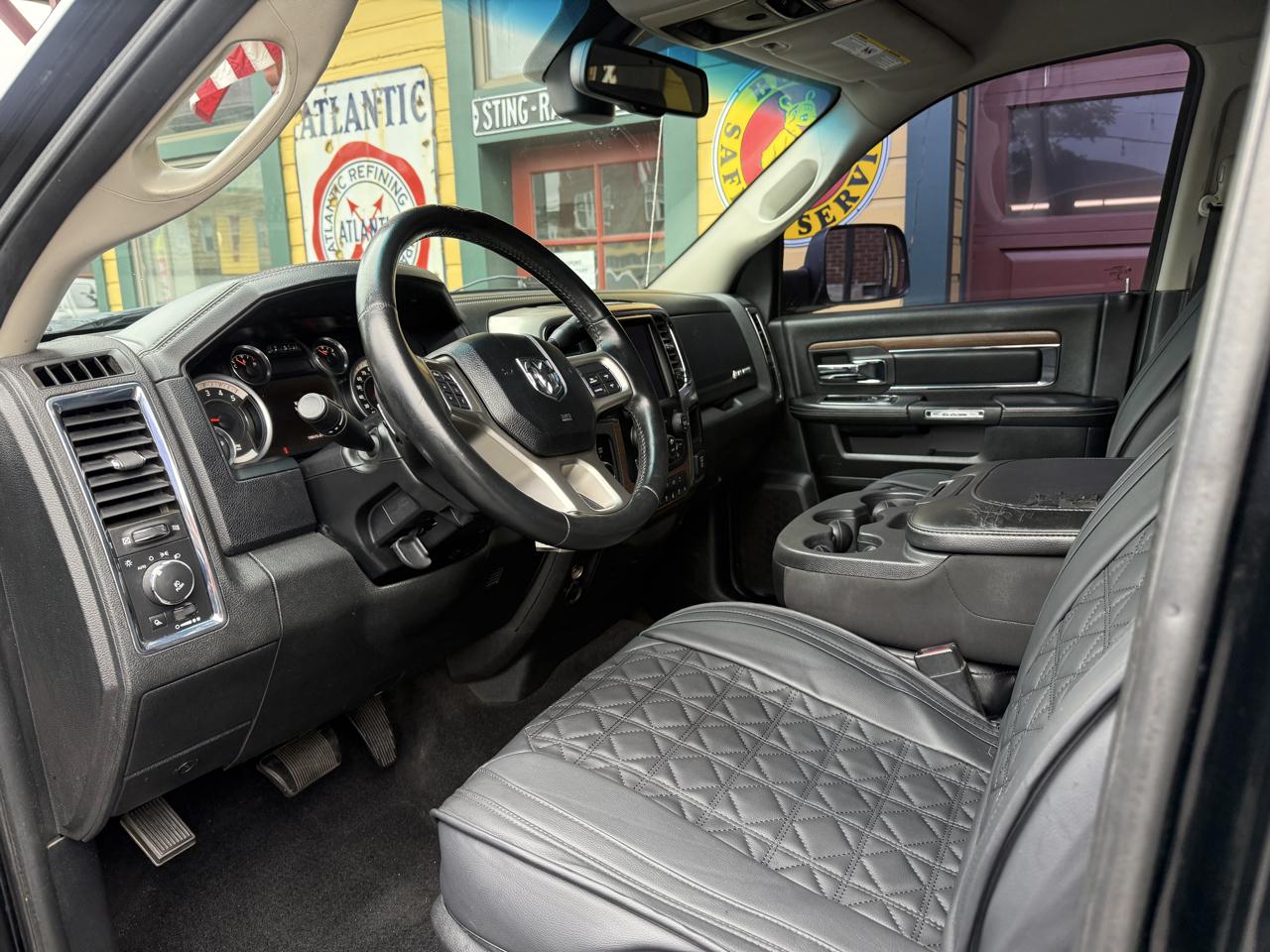 RAM 2500 Laramie Crew Cab SWB 4WD 2014