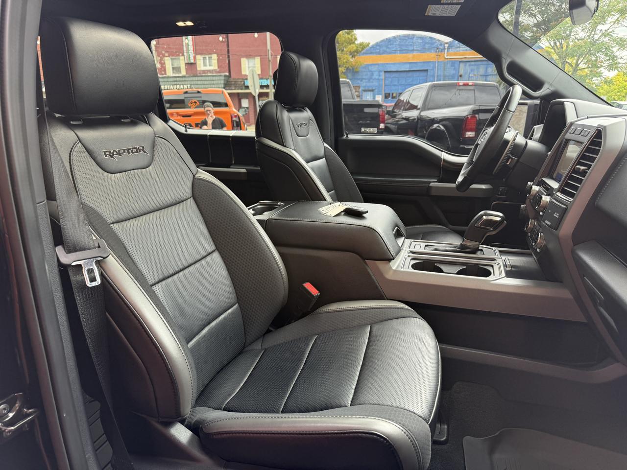 Ford F-150 Raptor SuperCrew 4WD 2020