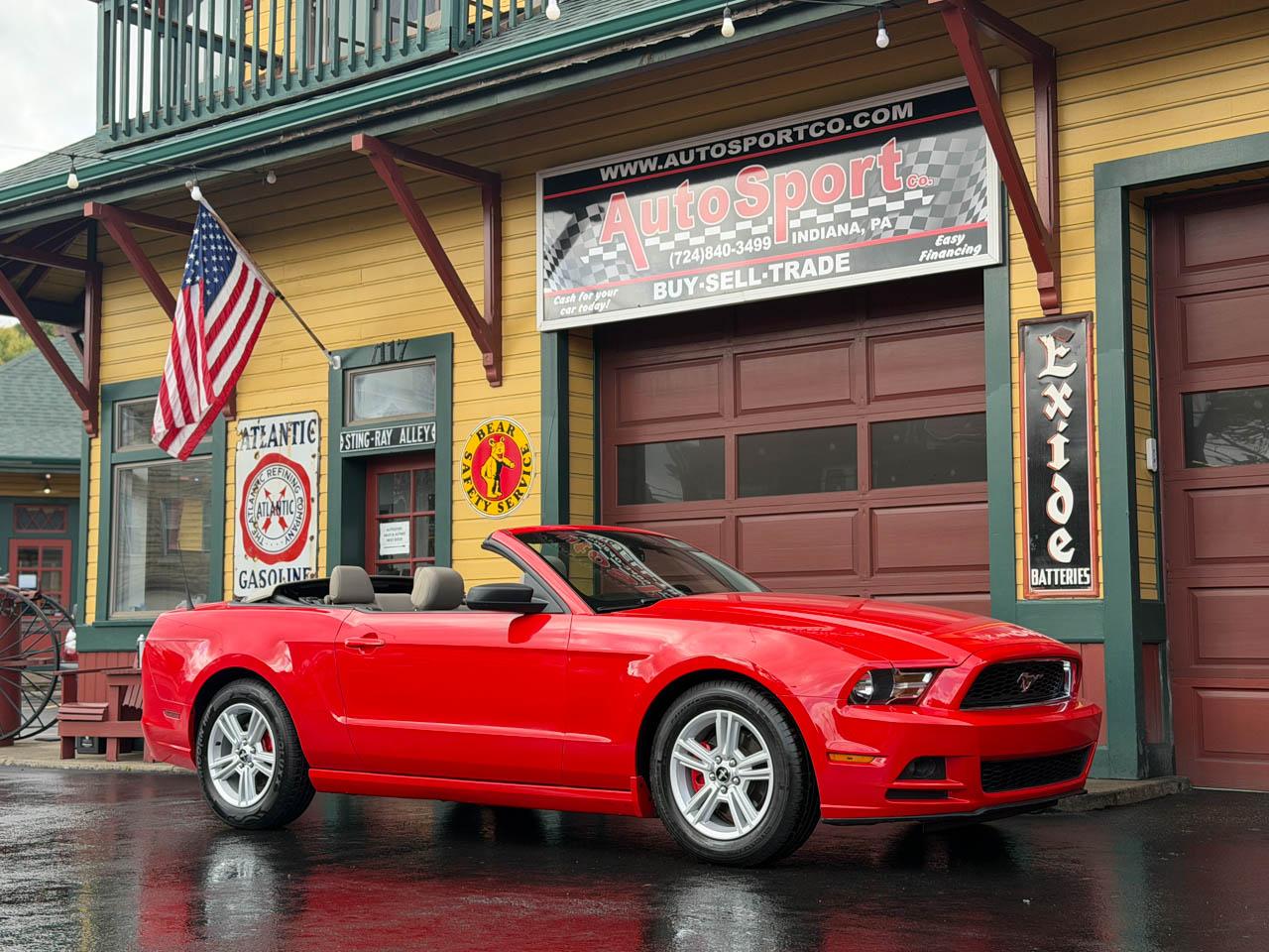 2013 Ford Mustang V6 Convertible