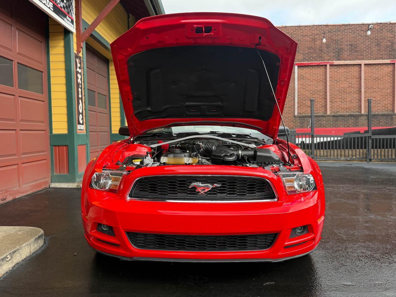 Ford Mustang V6 Convertible 2013