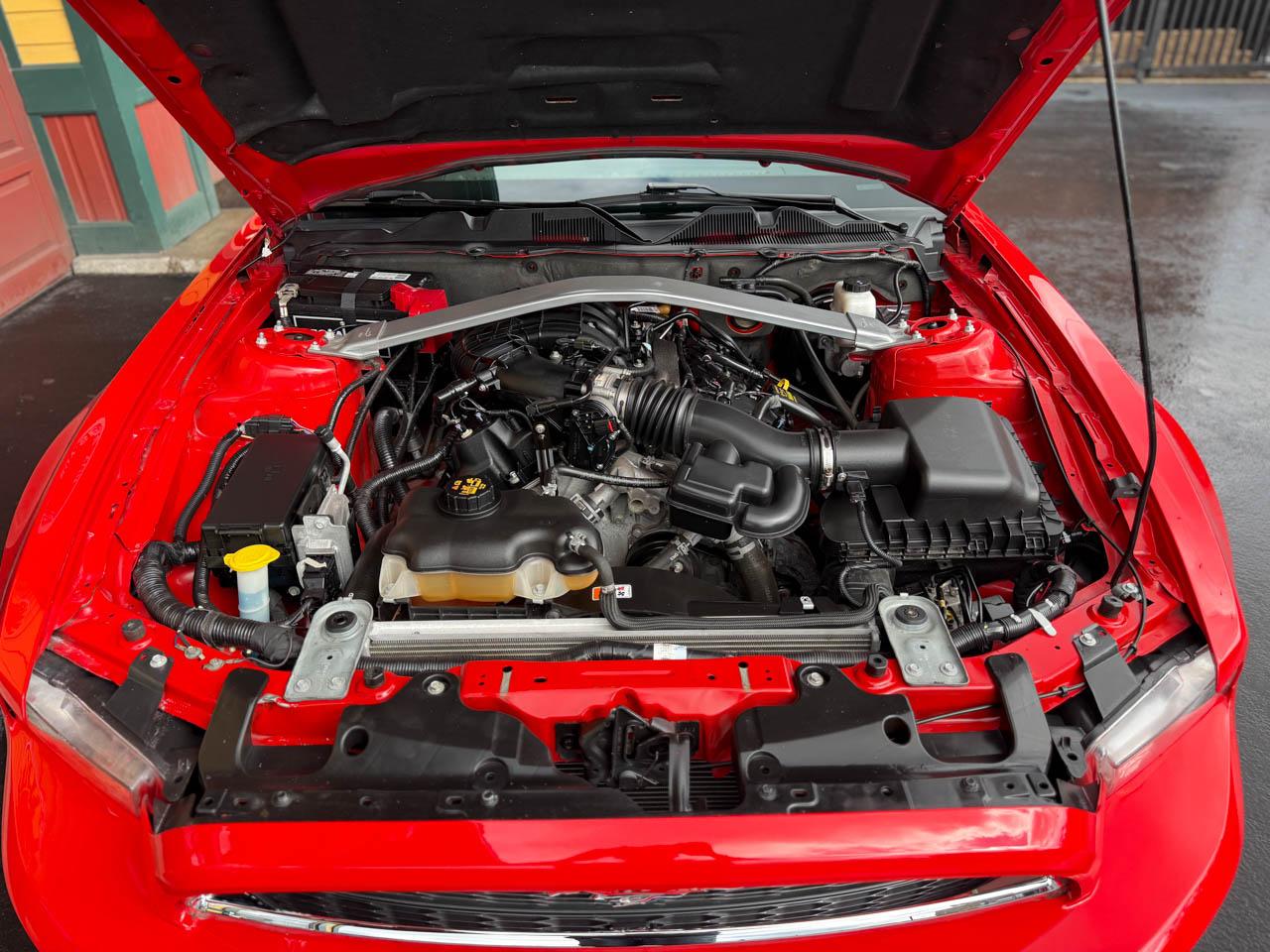 Ford Mustang V6 Convertible 2013