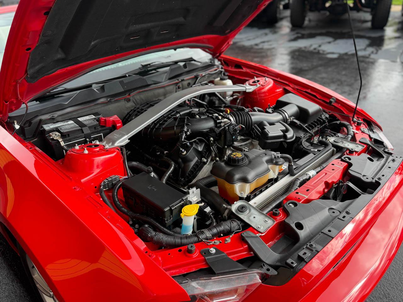Ford Mustang V6 Convertible 2013