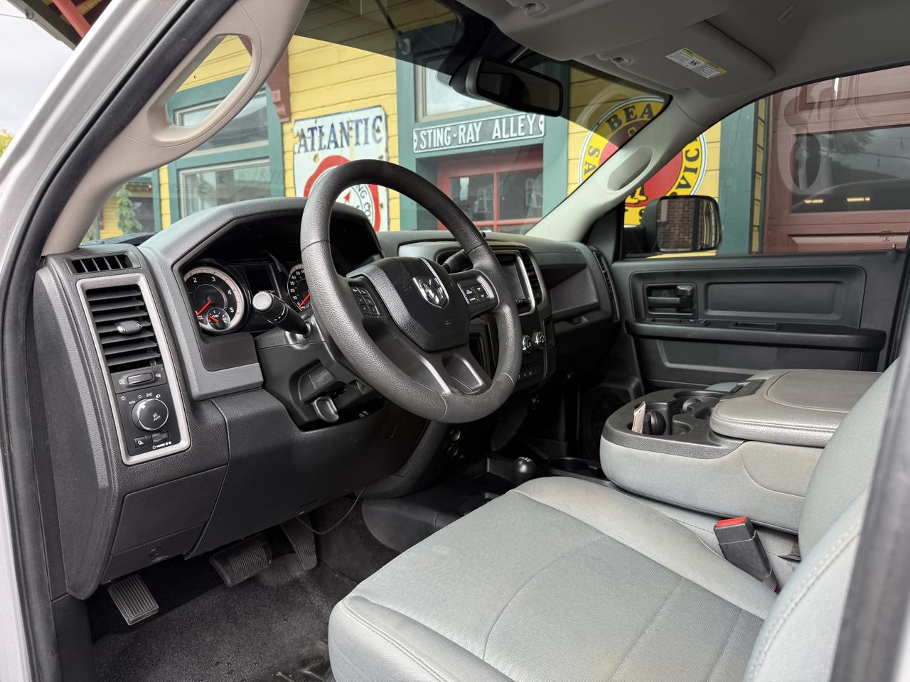 RAM 2500 Tradesman Crew Cab SWB 4WD 2018
