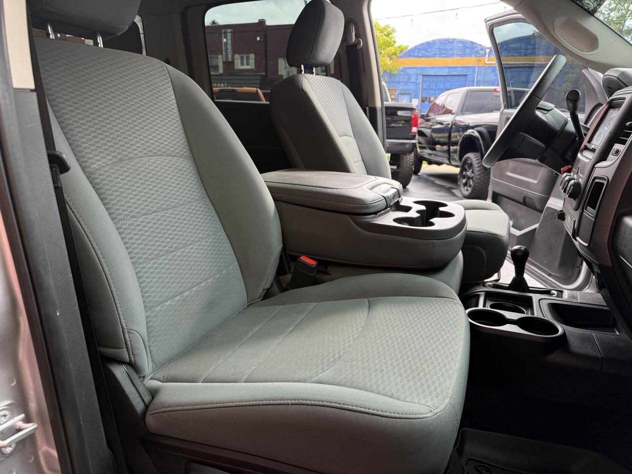 RAM 2500 Tradesman Crew Cab SWB 4WD 2018