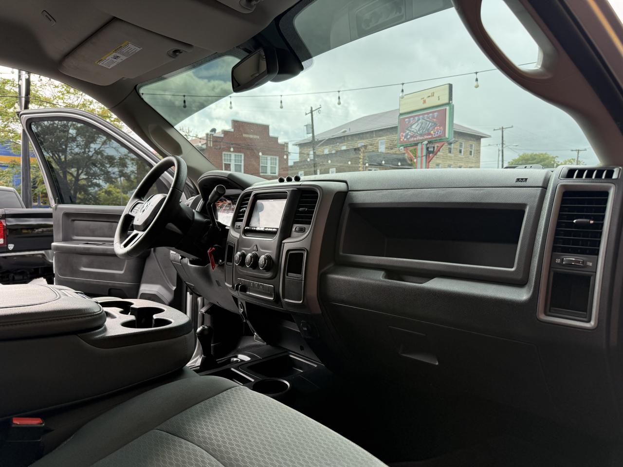 RAM 2500 Tradesman Crew Cab SWB 4WD 2018
