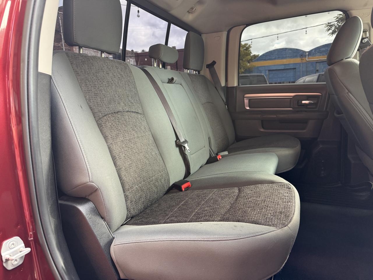 RAM 2500 SLT Crew Cab SWB 4WD 2016