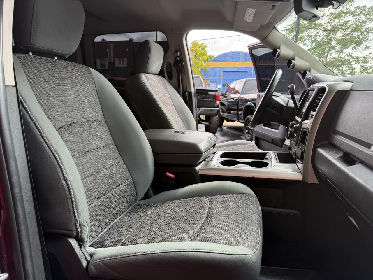 RAM 2500 SLT Crew Cab SWB 4WD 2016