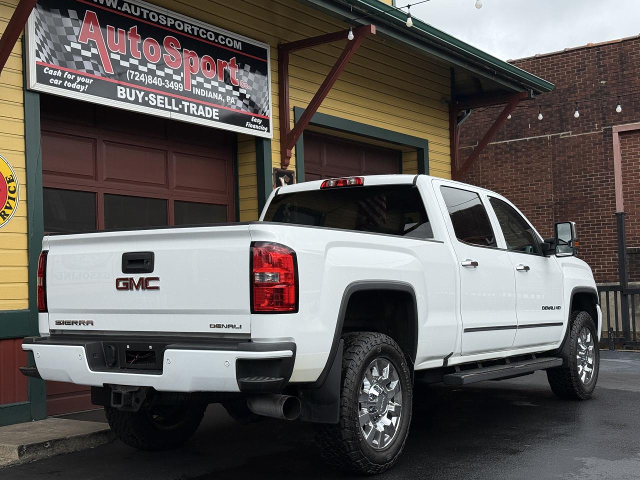 GMC Sierra 2500HD Denali Crew Cab 4WD 2016