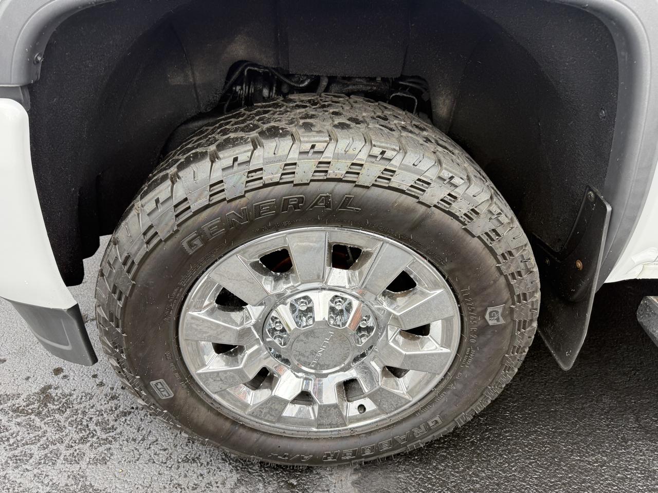 GMC Sierra 2500HD Denali Crew Cab 4WD 2016