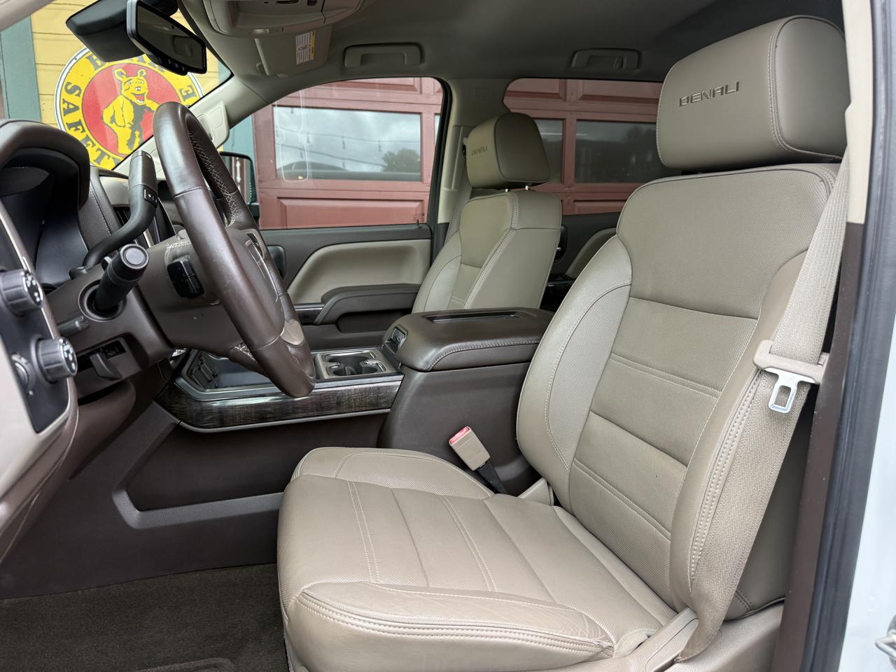 GMC Sierra 2500HD Denali Crew Cab 4WD 2016