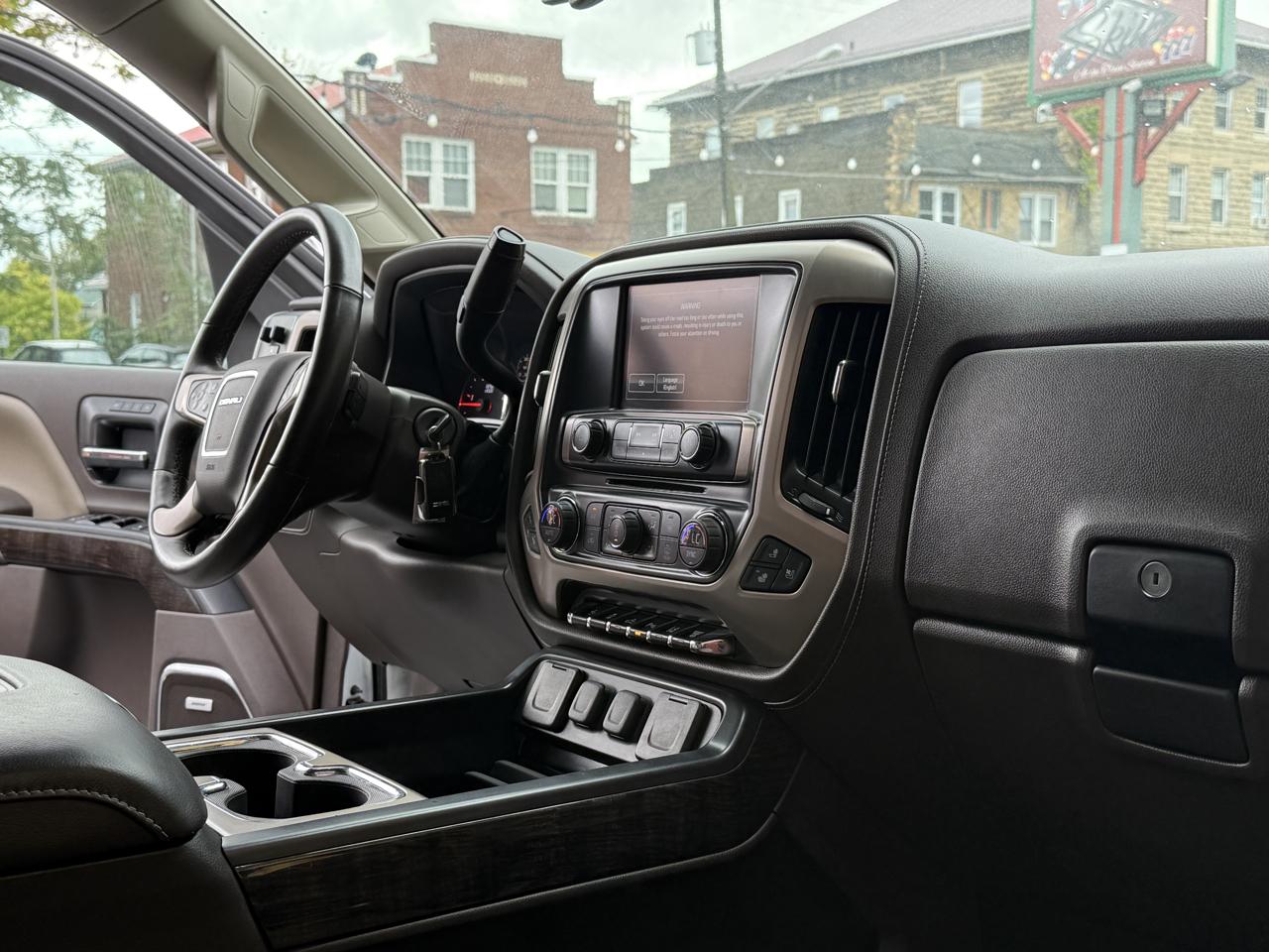 GMC Sierra 2500HD Denali Crew Cab 4WD 2016