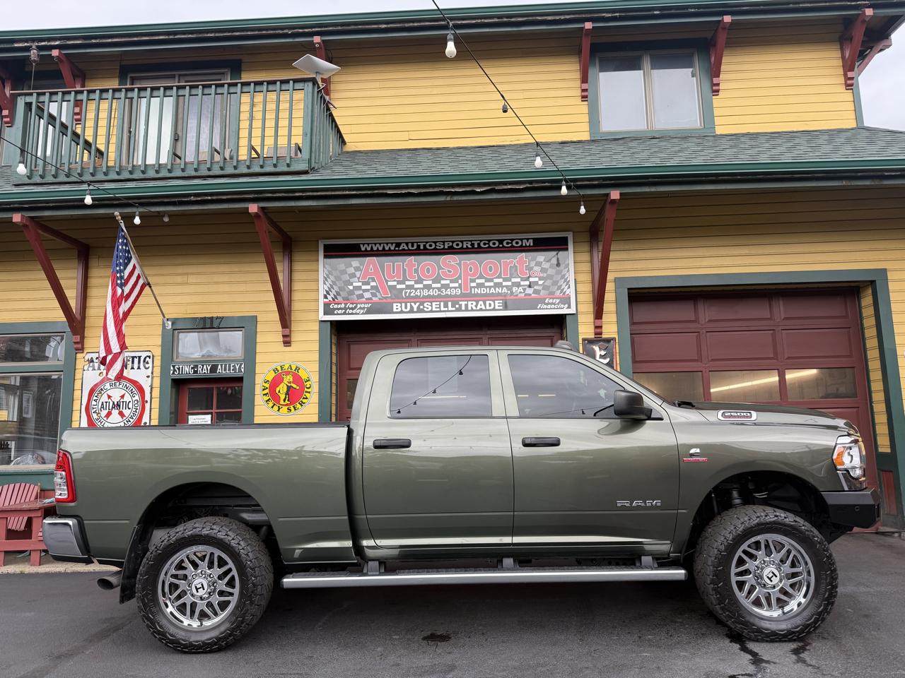 RAM 2500 Tradesman Crew Cab SWB 4WD 2022