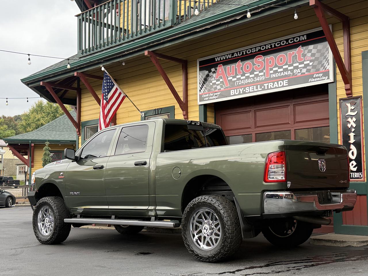 RAM 2500 Tradesman Crew Cab SWB 4WD 2022