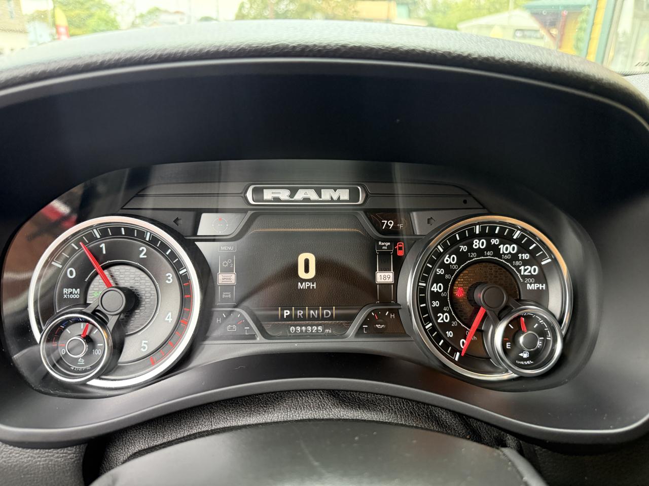 RAM 2500 Tradesman Crew Cab SWB 4WD 2022