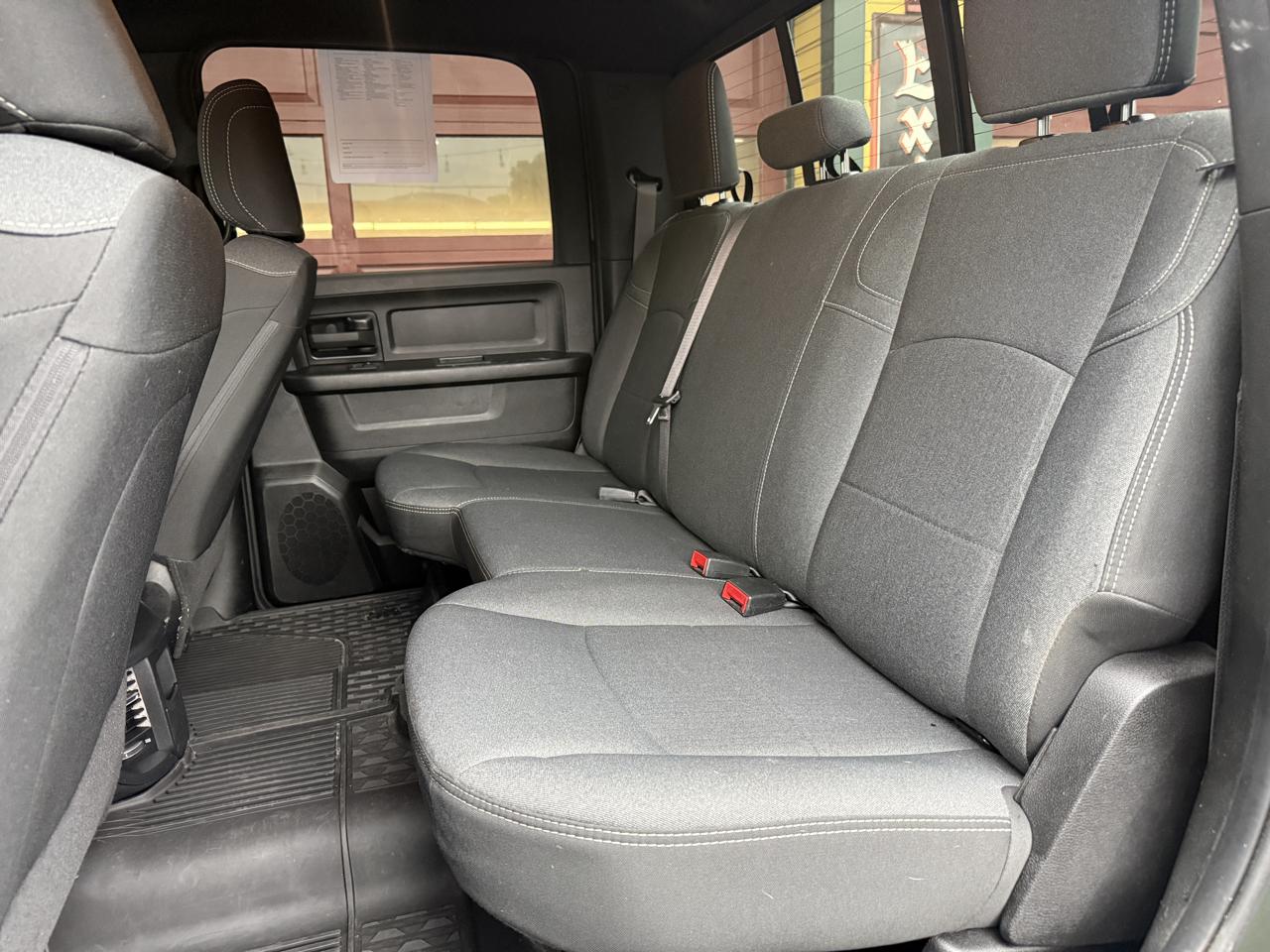 RAM 2500 Tradesman Crew Cab SWB 4WD 2022