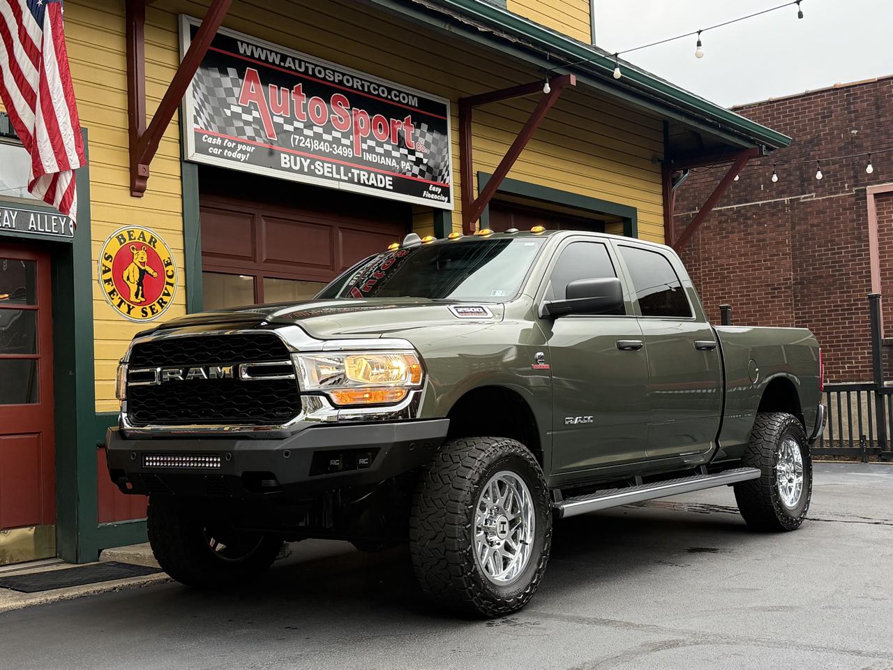 RAM 2500 Tradesman Crew Cab SWB 4WD 2022