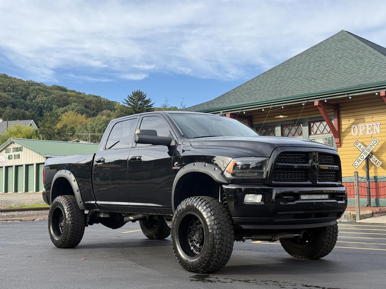 2014 RAM 2500 Laramie Crew Cab SWB 4WD