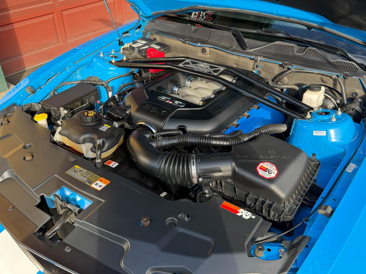 Ford Mustang GT Premium Coupe 2011