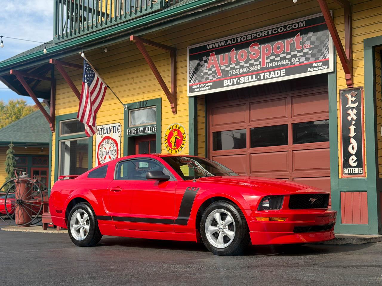 2007 Ford Mustang V6 Deluxe Coupe