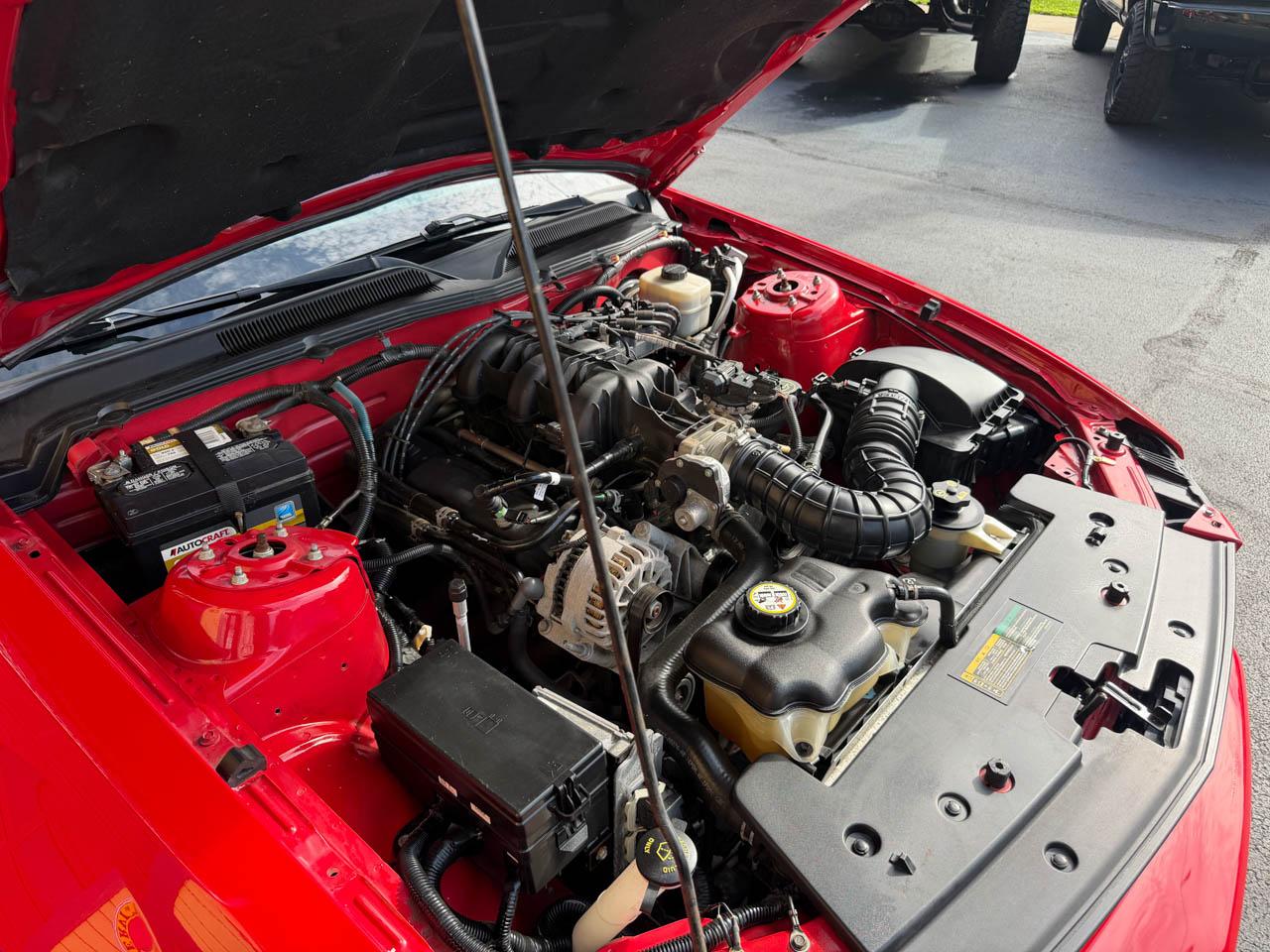 Ford Mustang V6 Deluxe Coupe 2007