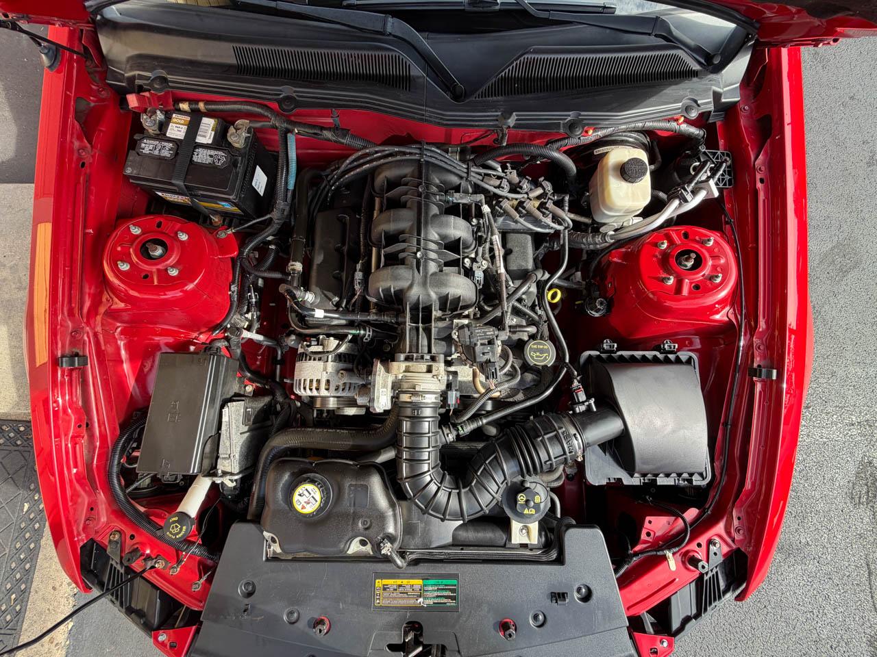 Ford Mustang V6 Deluxe Coupe 2007