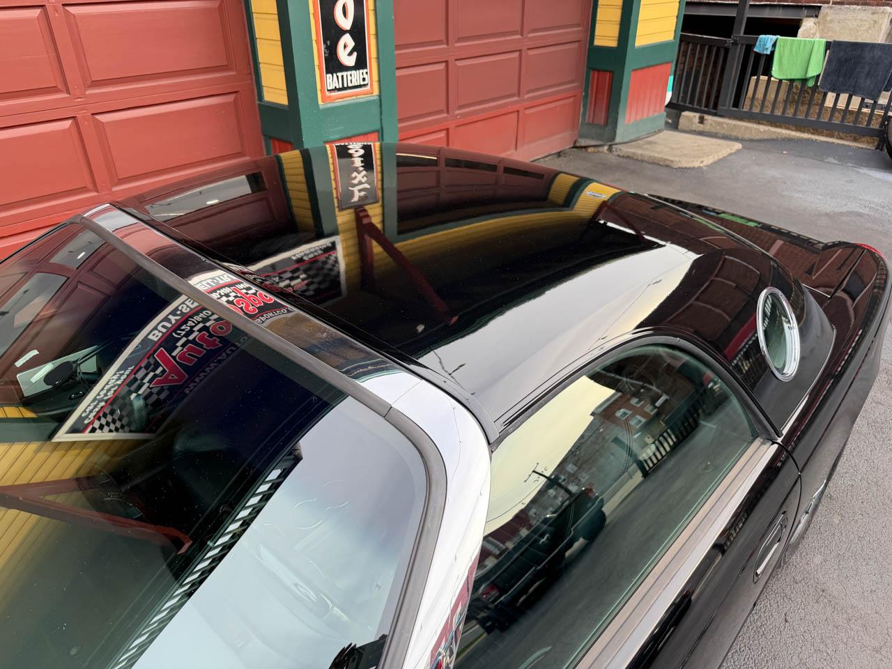 Ford Thunderbird Deluxe 2002