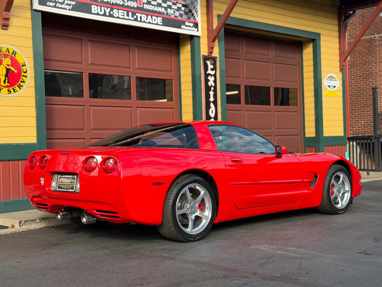 Chevrolet Corvette Coupe 2000