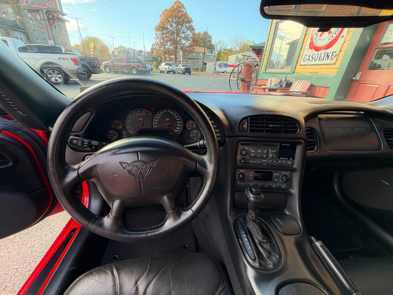 Chevrolet Corvette Coupe 2000