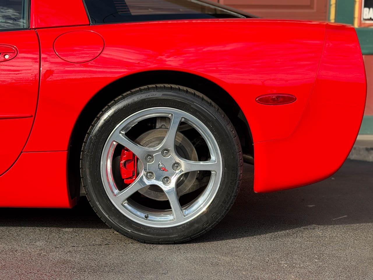 Chevrolet Corvette Coupe 2000
