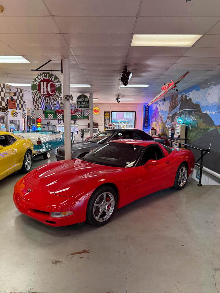 Chevrolet Corvette Coupe 2000