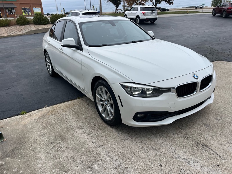 BMW 3-Series 320i xDrive Sedan 2016 BMW 3-Series 320i xDrive Sedan 2016