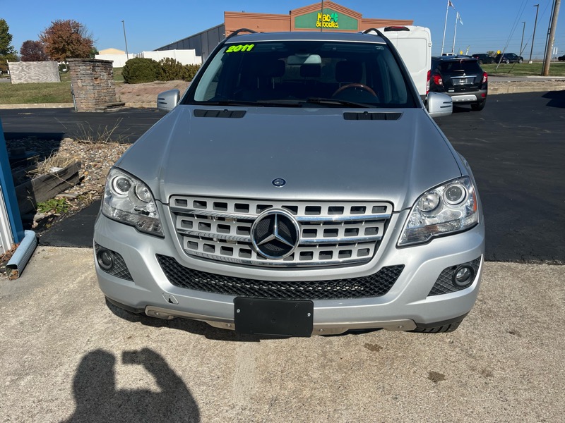 Mercedes-Benz M-Class ML350 4MATIC 2011 Mercedes-Benz M-Class ML350 4MATIC 2011