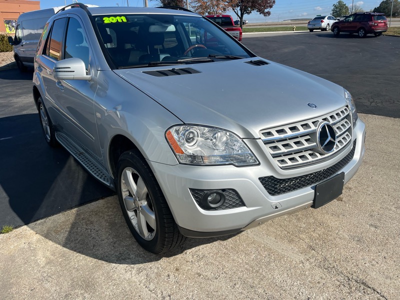 Mercedes-Benz M-Class ML350 4MATIC 2011 Mercedes-Benz M-Class ML350 4MATIC 2011