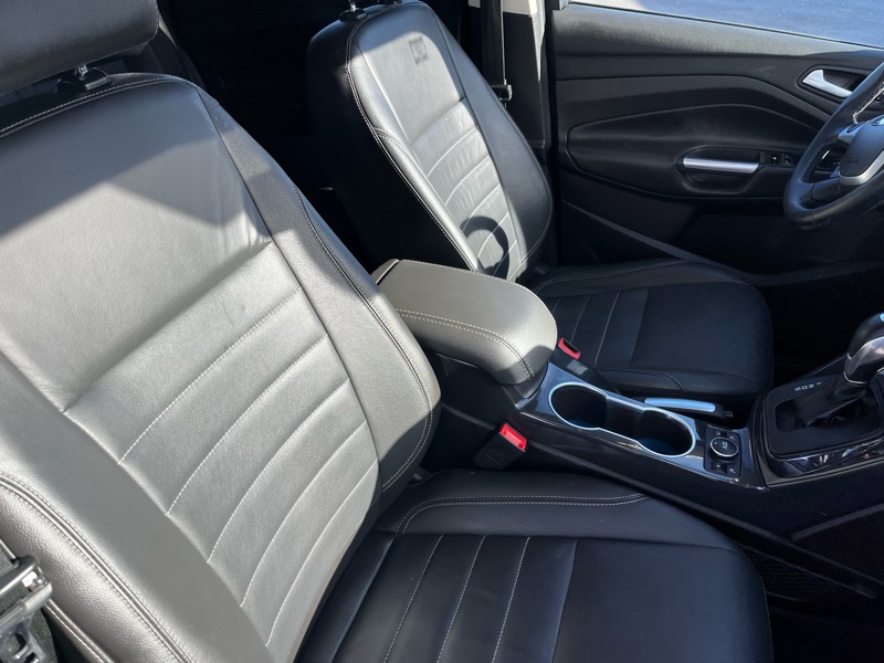 Ford Escape Titanium 4WD 2015