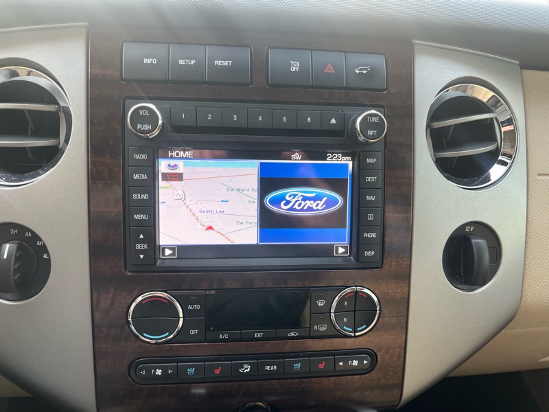 Ford Expedition EL XLT 4WD 2014