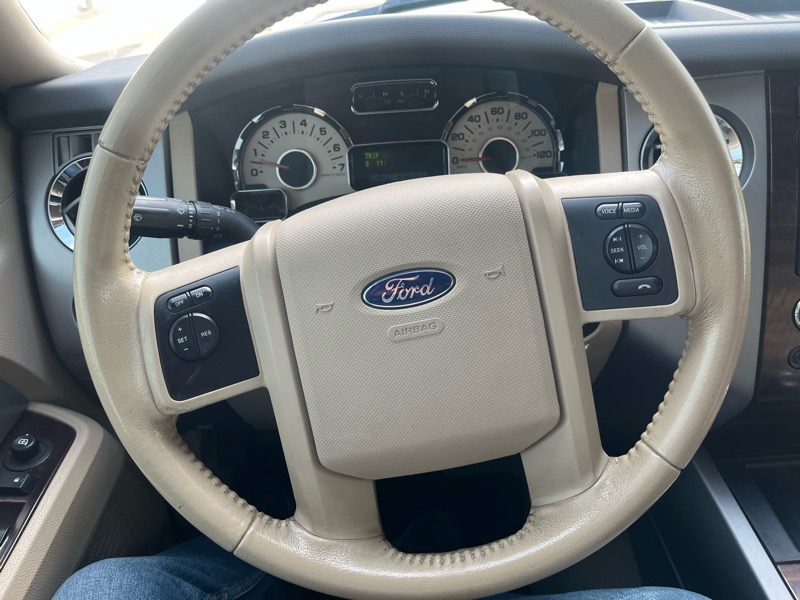 Ford Expedition EL XLT 4WD 2014