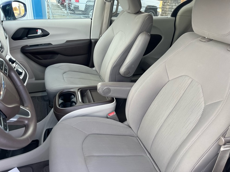 Chrysler Pacifica Touring Plus 2020