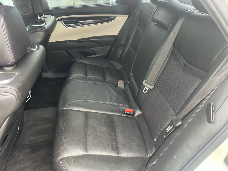 Cadillac XTS Platinum 2013