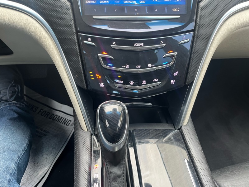 Cadillac XTS Platinum 2013