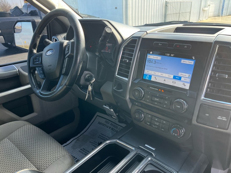 Ford F-150 SuperCrew 2WD 2016