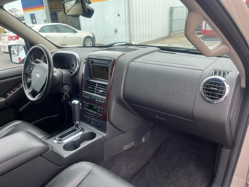 Ford Explorer Limited 4.6L 4WD 2007