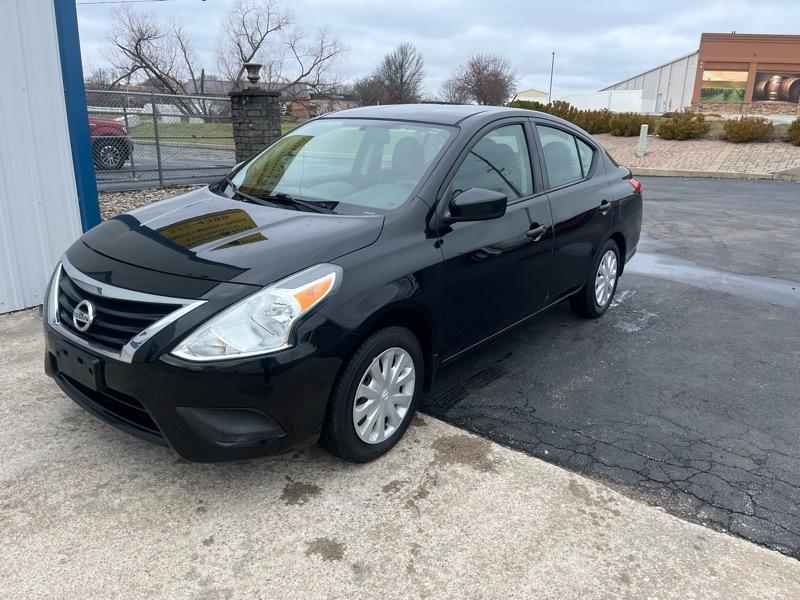 Nissan Versa 1.6 S 5M 2018