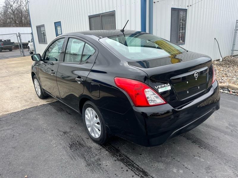 Nissan Versa 1.6 S 5M 2018