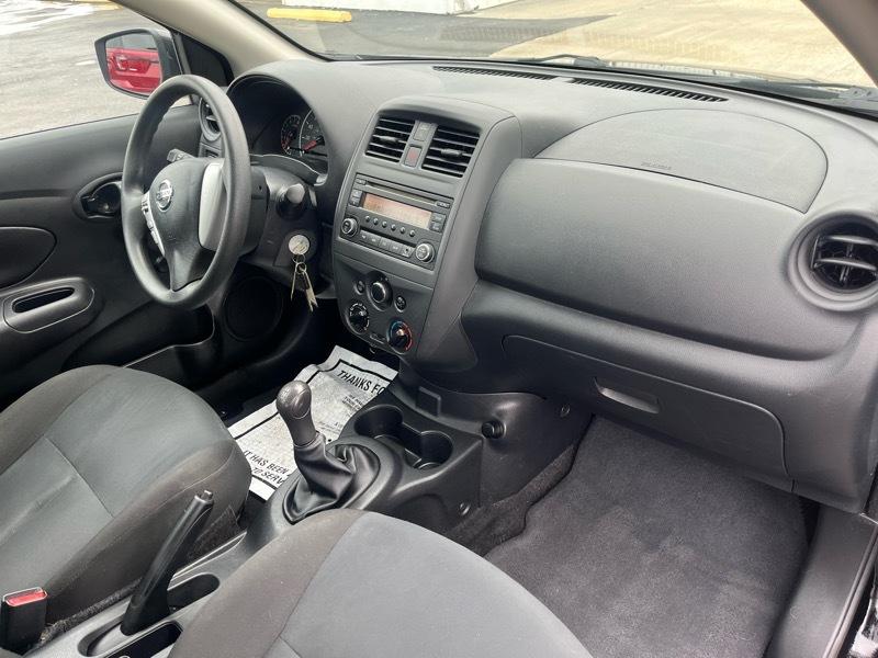 Nissan Versa 1.6 S 5M 2018