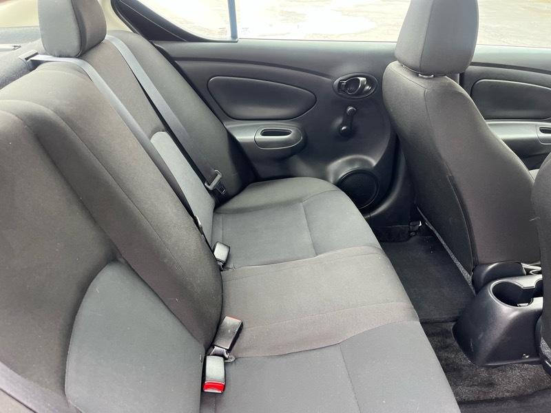 Nissan Versa 1.6 S 5M 2018