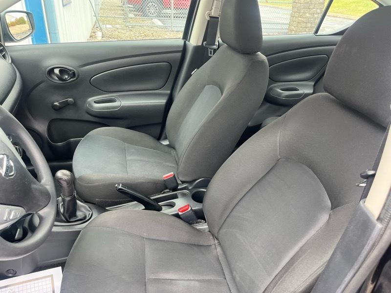 Nissan Versa 1.6 S 5M 2018