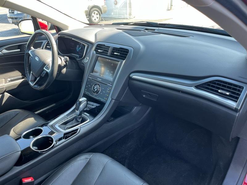 Ford Fusion Hybrid Titanium 2013