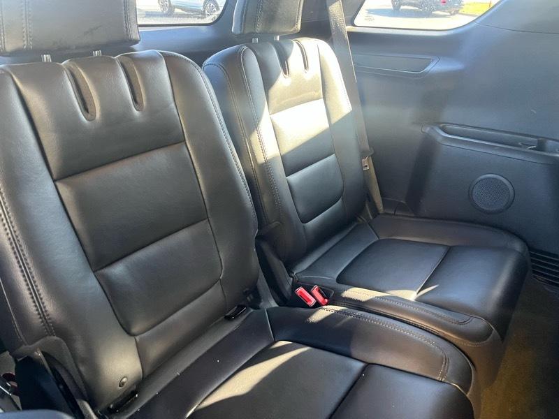 Ford Explorer 4dr XLT 4WD 2011