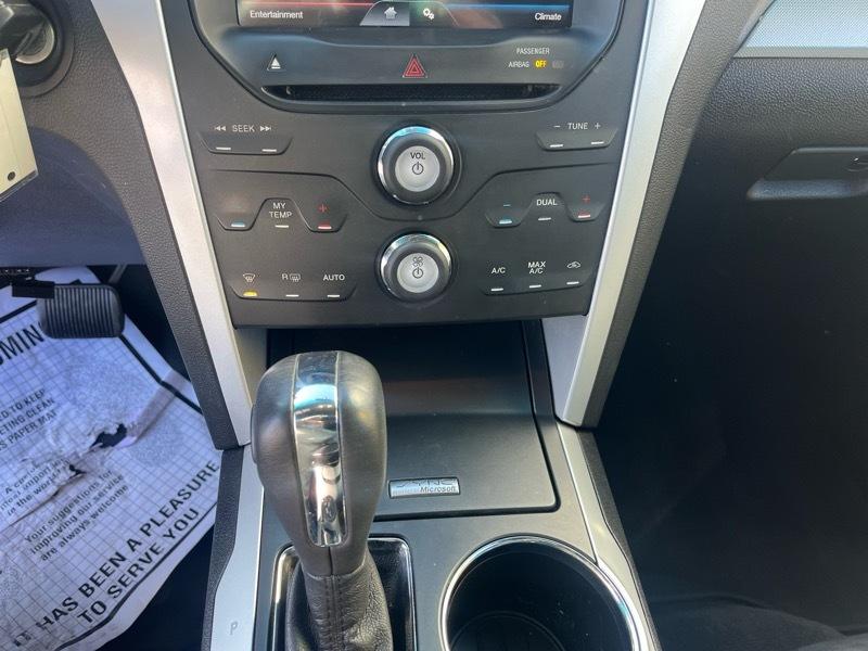 Ford Explorer 4dr XLT 4WD 2011